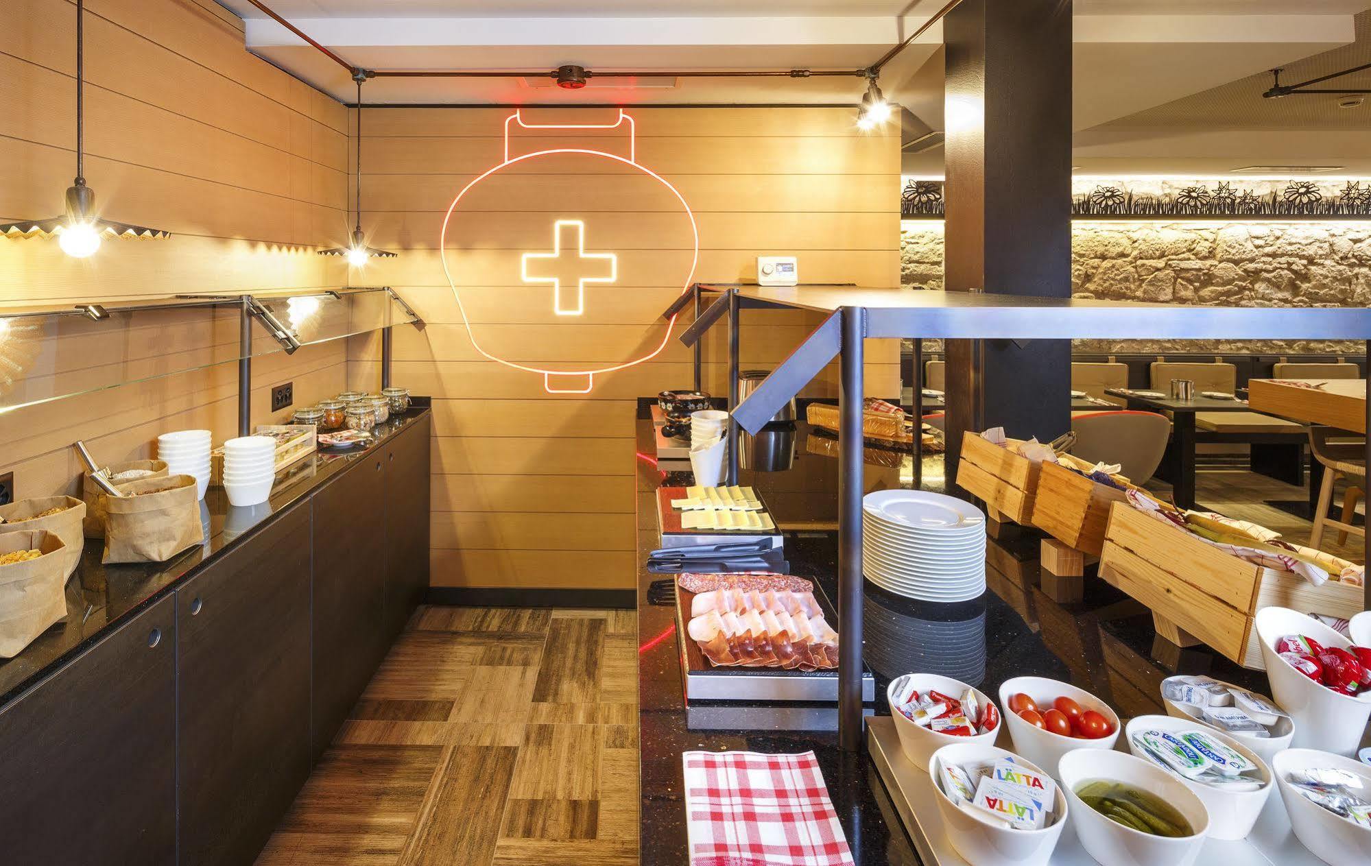 Swiss Night By Fassbind Hotel Цюрих Екстериор снимка